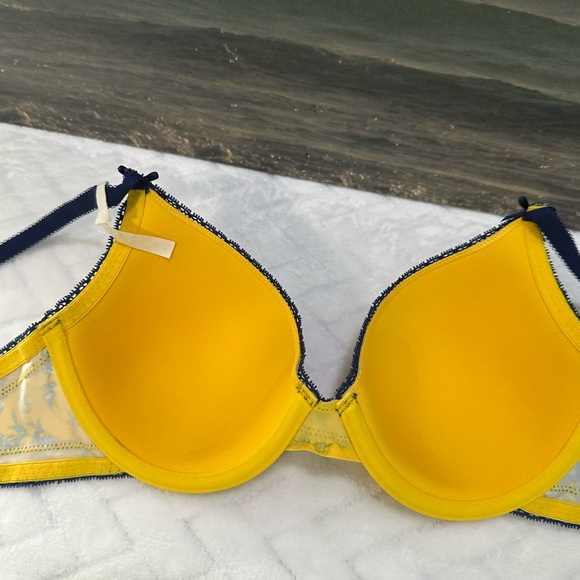 Nwt $44 Aerie American Eagle Katie Lightly Lined T Shirt Bra Yellow Blue 36B - Picture 11 of 11
